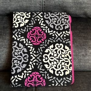 Vera Bradley Tablet Folio “Canterberry Magenta”